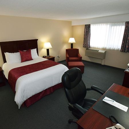 Lakeland Inn Hotel Cold Lake Luaran gambar