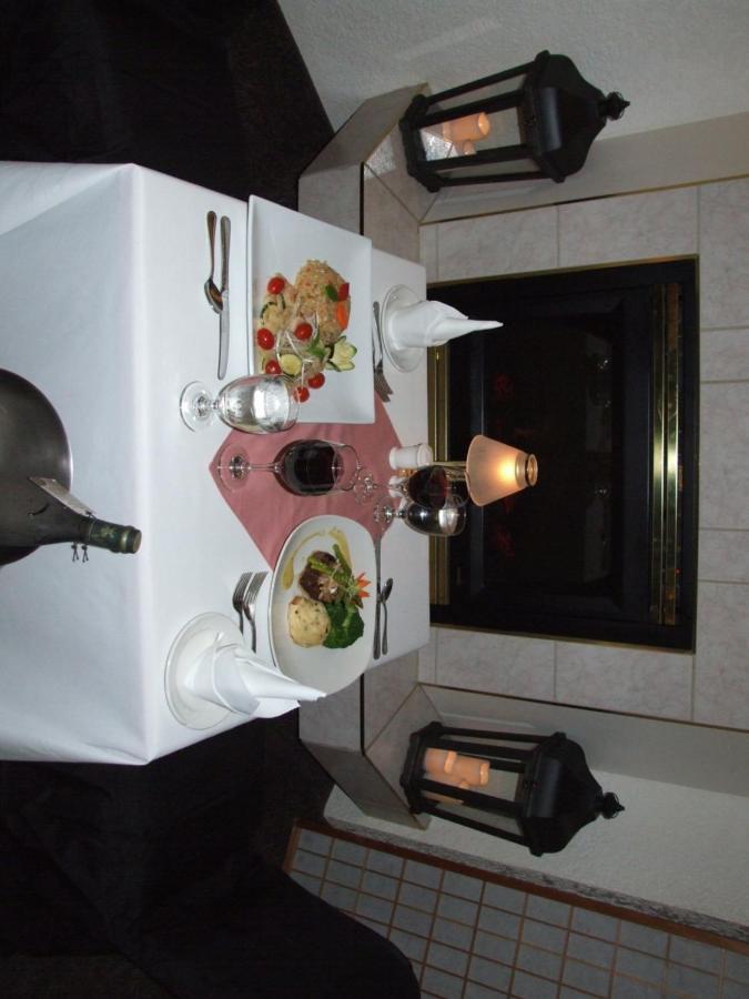 Lakeland Inn Hotel Cold Lake Luaran gambar