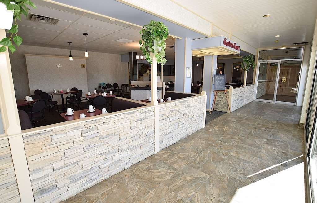 Lakeland Inn Hotel Cold Lake Restoran gambar