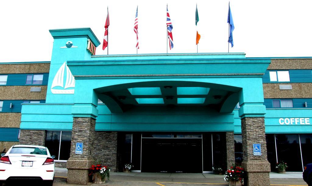 Lakeland Inn Hotel Cold Lake Luaran gambar