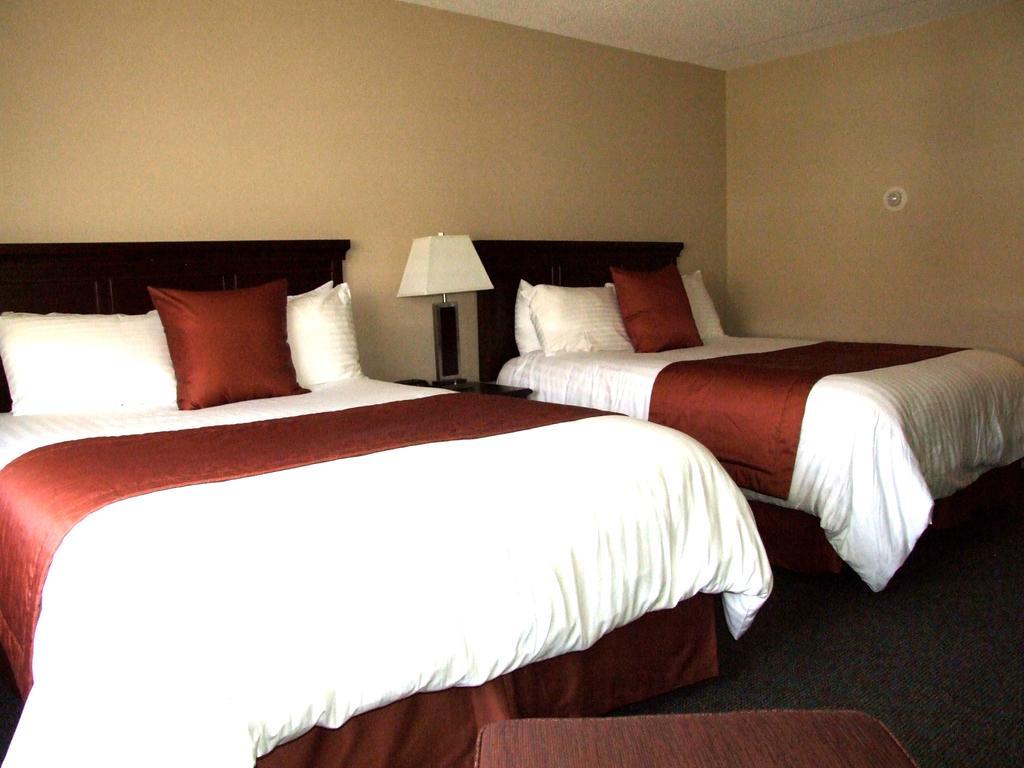 Lakeland Inn Hotel Cold Lake Luaran gambar