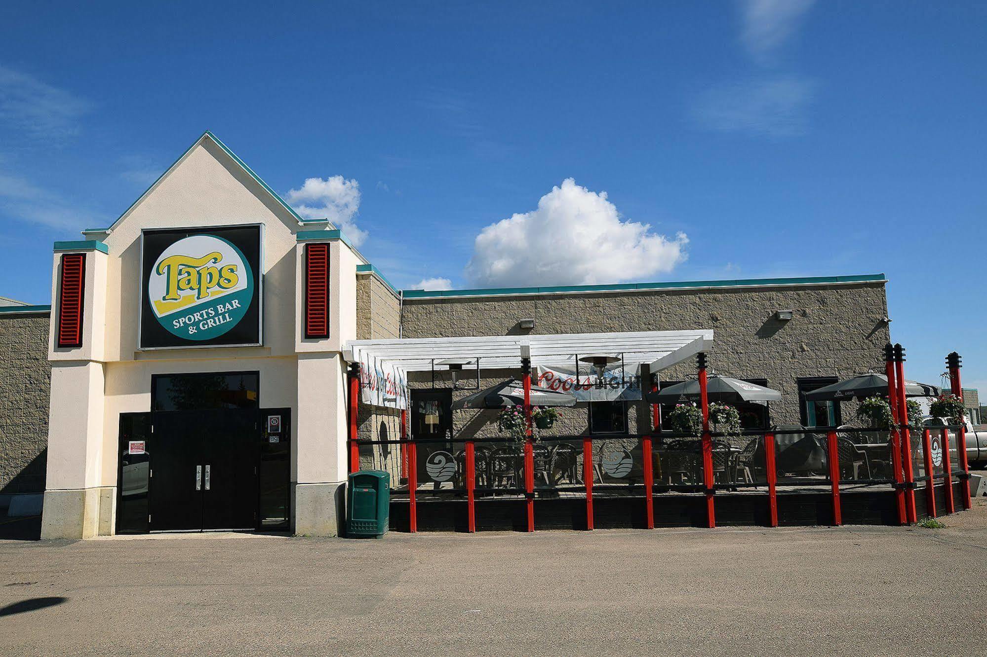 Lakeland Inn Hotel Cold Lake Luaran gambar