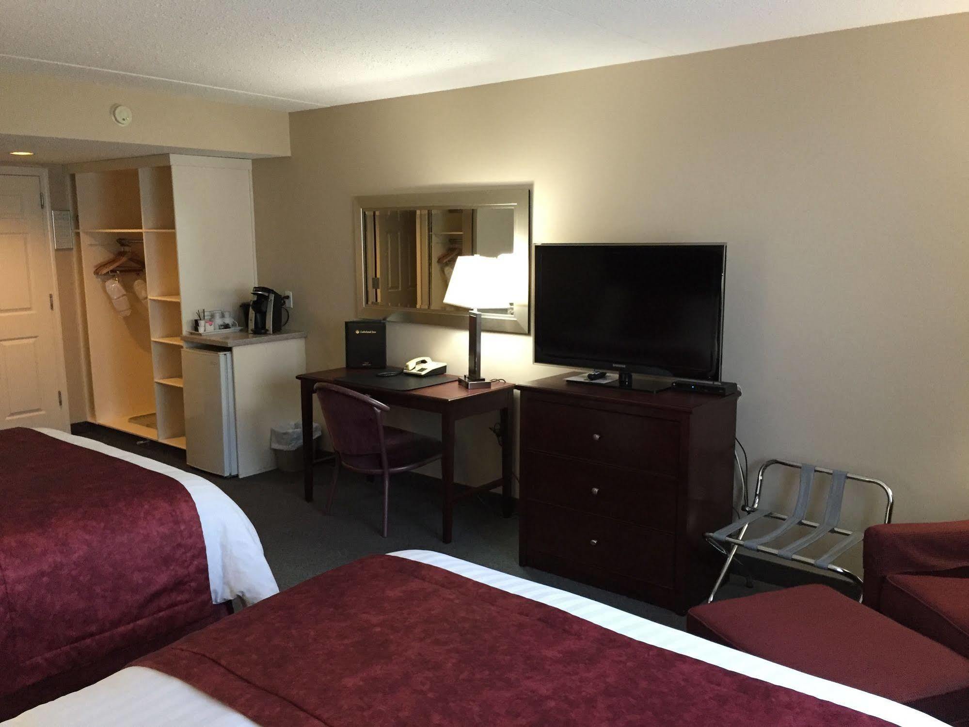 Lakeland Inn Hotel Cold Lake Luaran gambar